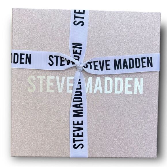 Steve Madden Ivory Blush Brushed Plaid Scarf & Beanie Gift Box Set, One Size - Picture 2 of 7